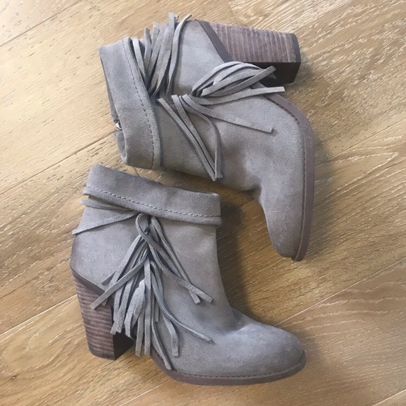 Jessica Simpson Shoes - Like New! Jessica Simpson Suede Fringe Booties